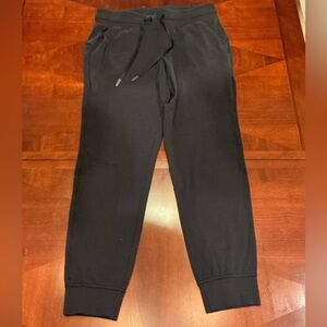 Lululemon women’s Black Jogger Pants